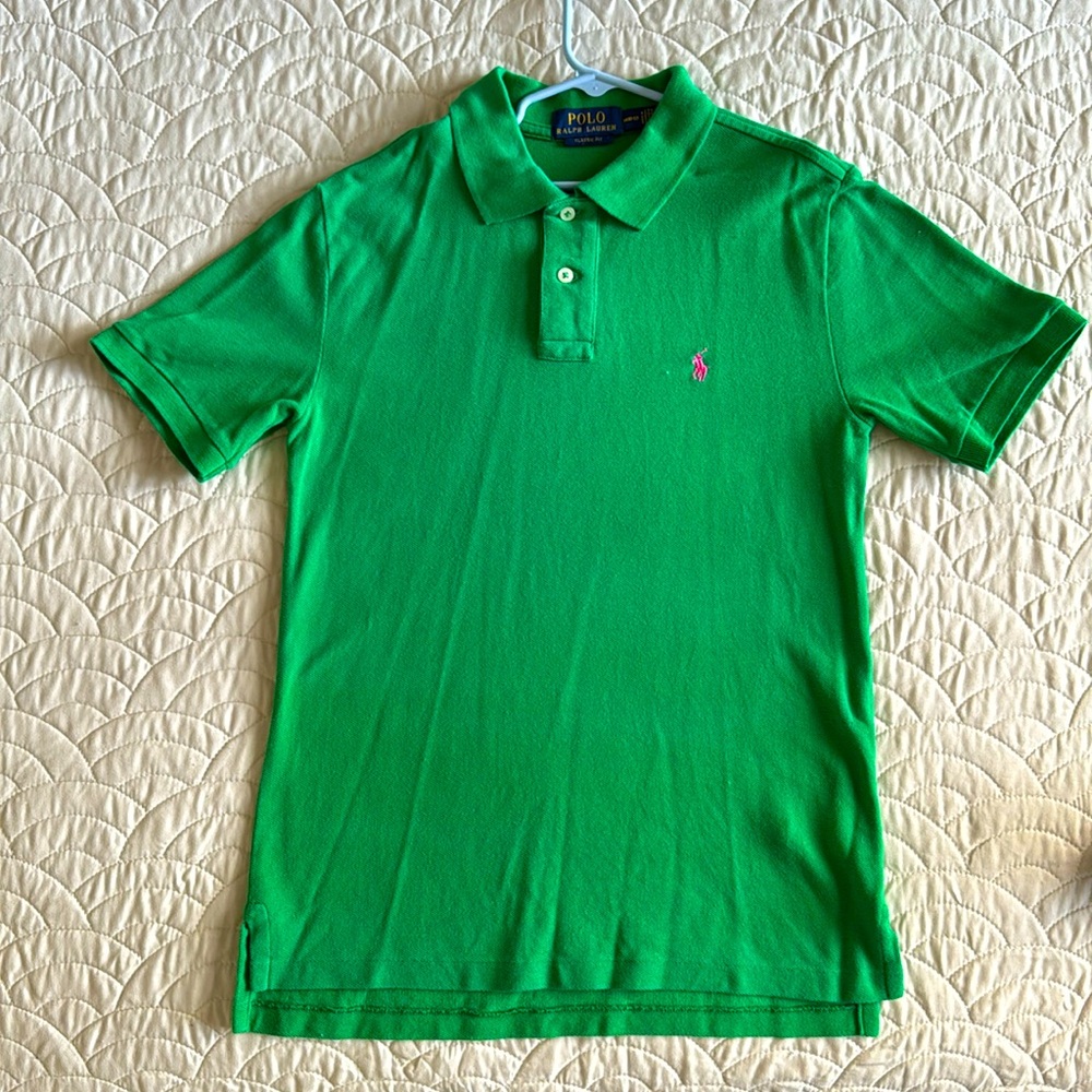 Boy’s Polo Shirt in green. Size M (10-12) Used twice. Original price $49.50.